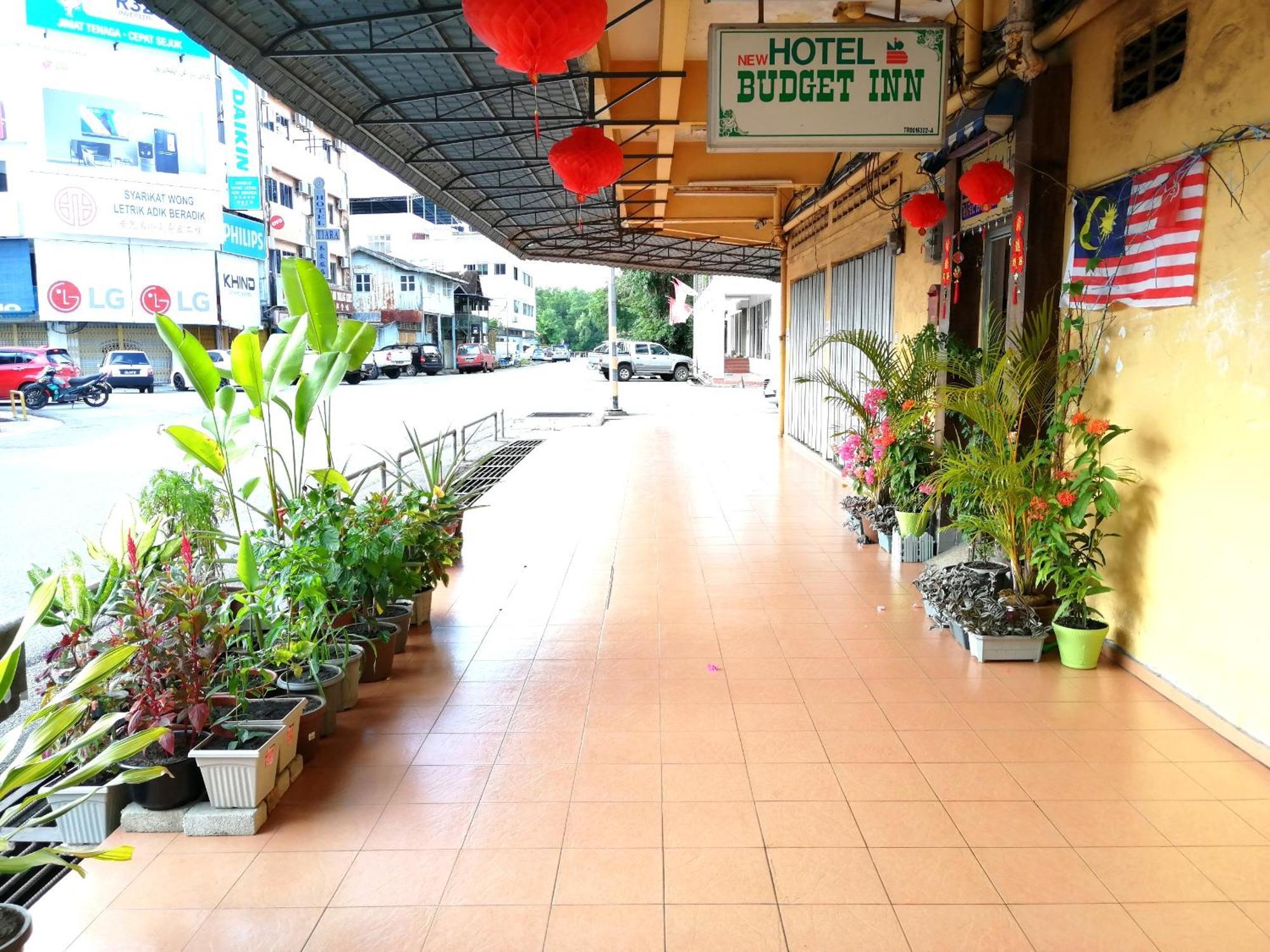 New Budget Inn Hotel Chukai Exterior photo