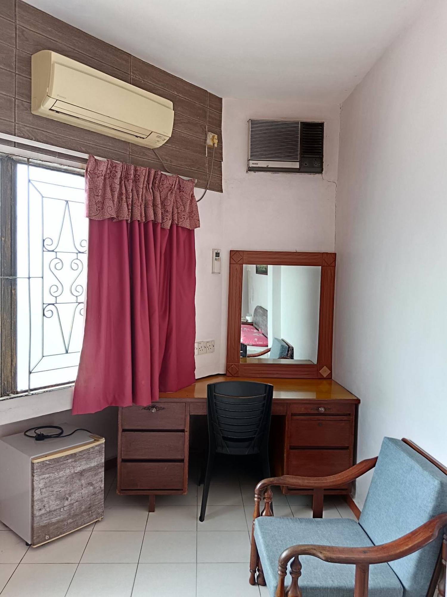 New Budget Inn Hotel Chukai Exterior photo
