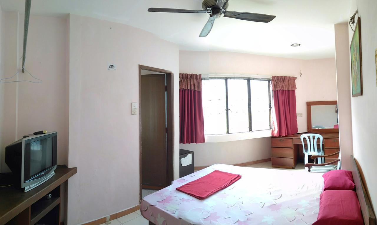 New Budget Inn Hotel Chukai Exterior photo