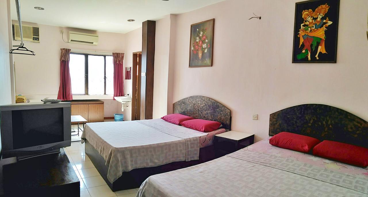 New Budget Inn Hotel Chukai Exterior photo