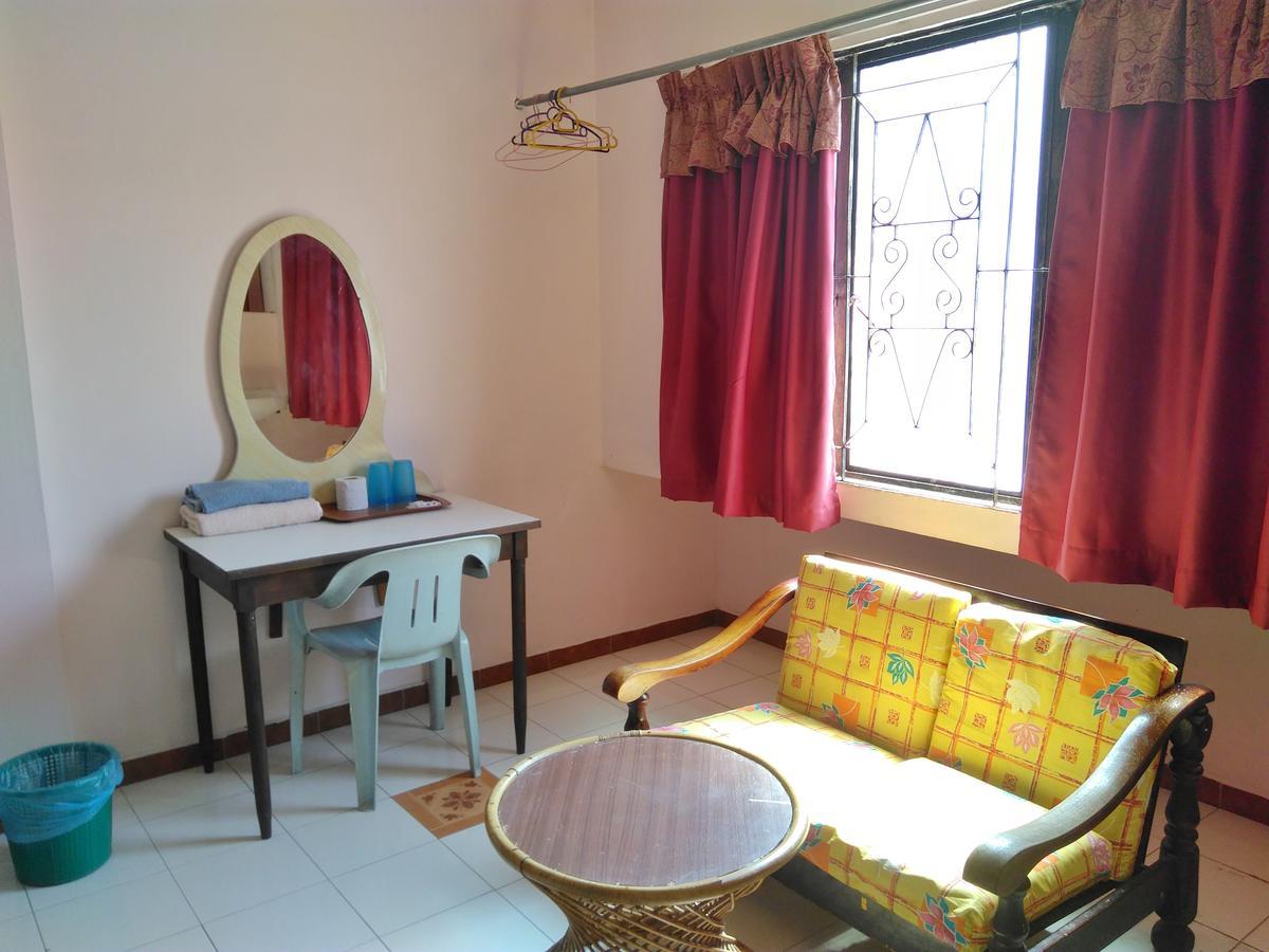 New Budget Inn Hotel Chukai Exterior photo